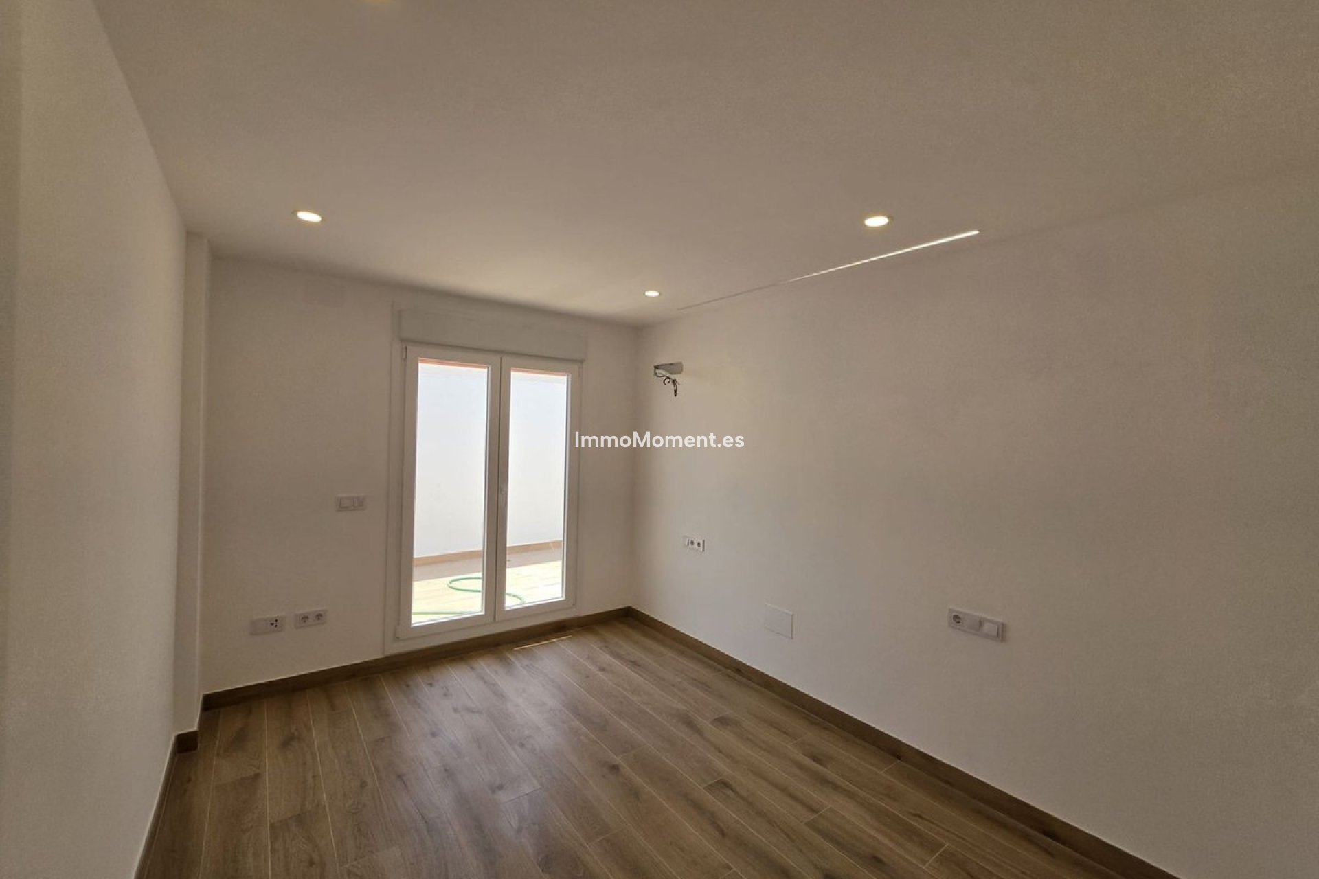 Resale - Detached villa - Manilva