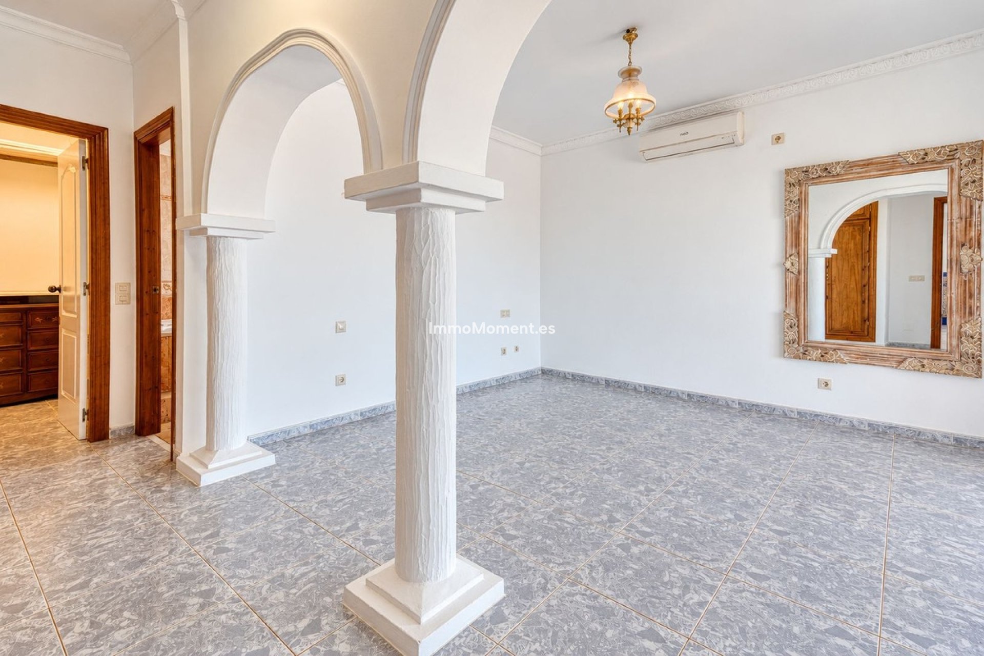 Resale - Detached villa - Manilva