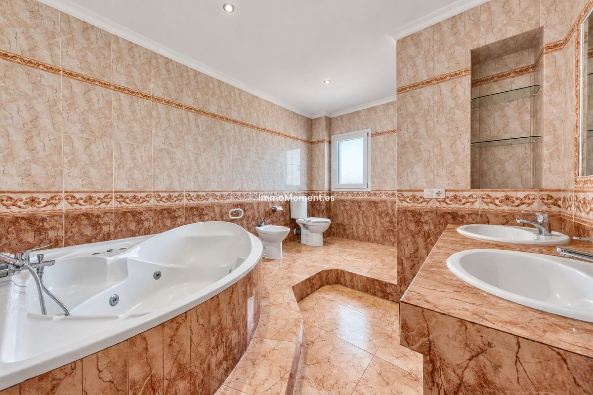 Resale - Detached villa - Manilva