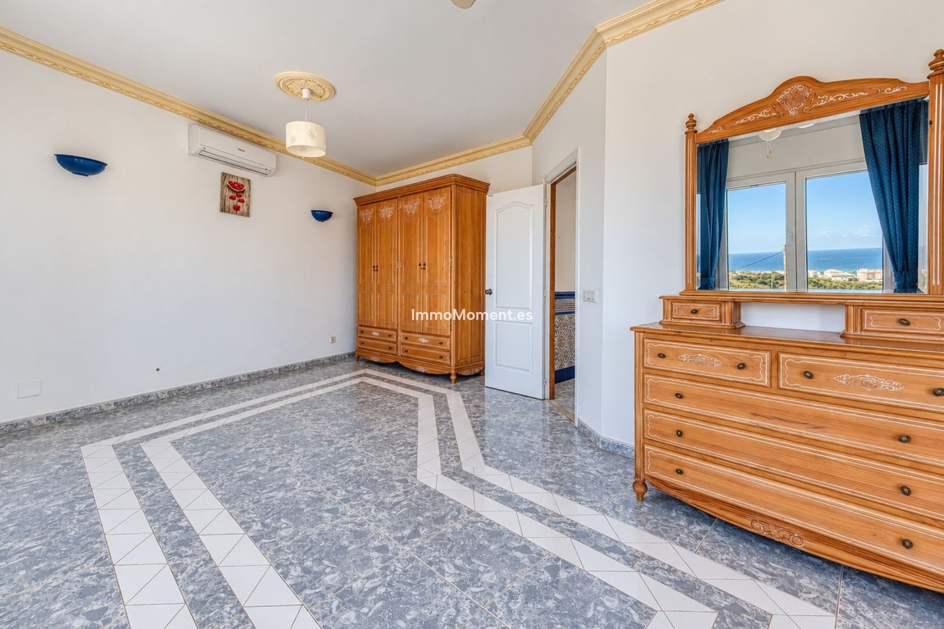 Resale - Detached villa - Manilva