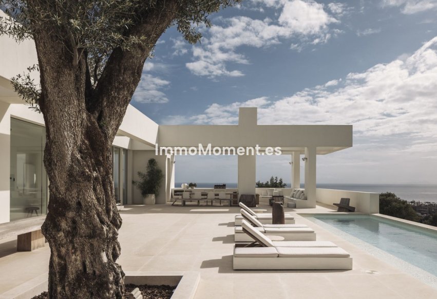 Resale - Detached villa - Marbella - Altos de los Monteros