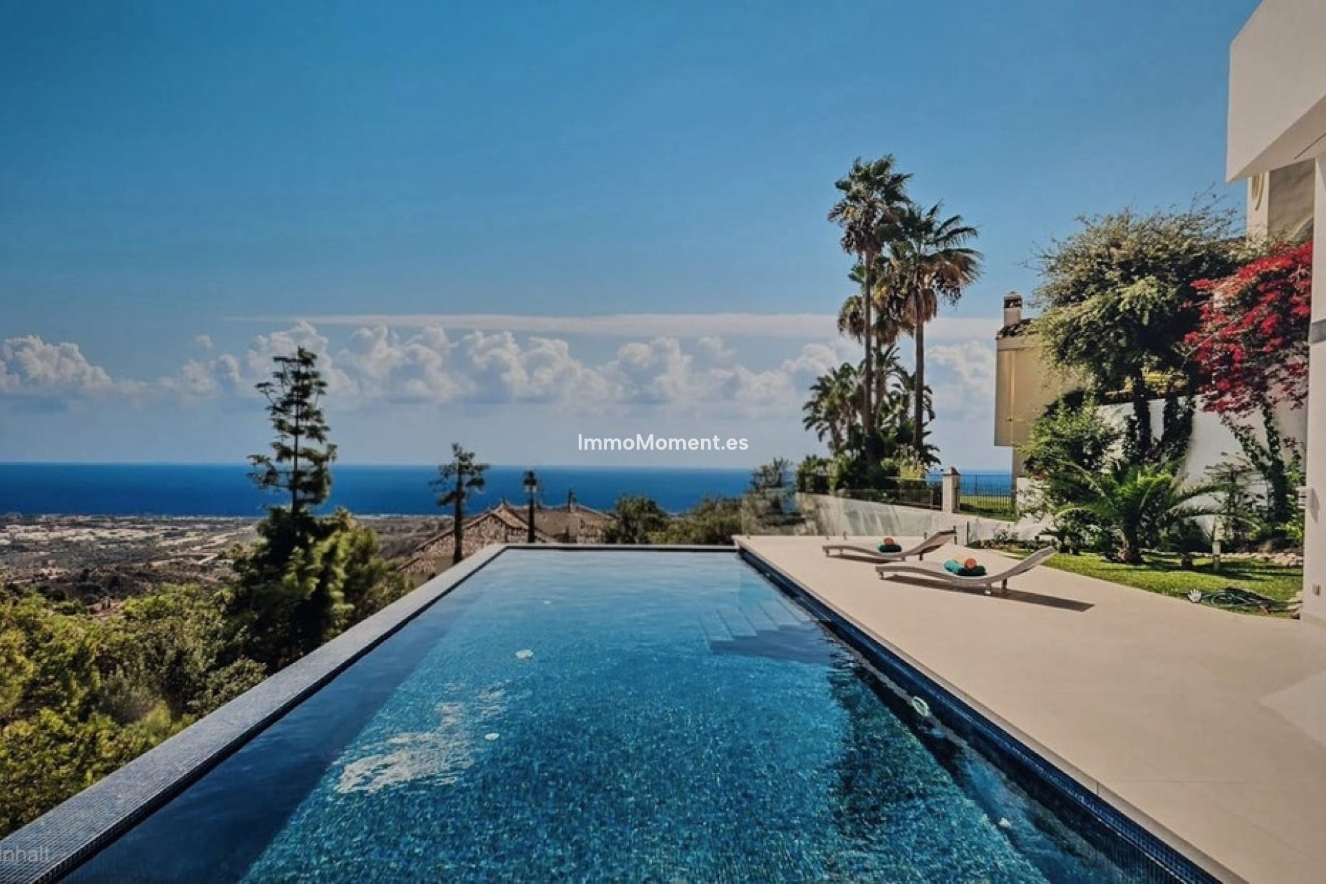 Resale - Detached villa - Marbella - Altos de los Monteros
