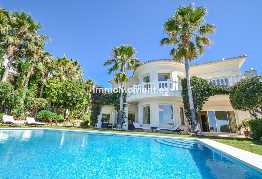 Resale - Detached villa - Marbella - Altos de los Monteros