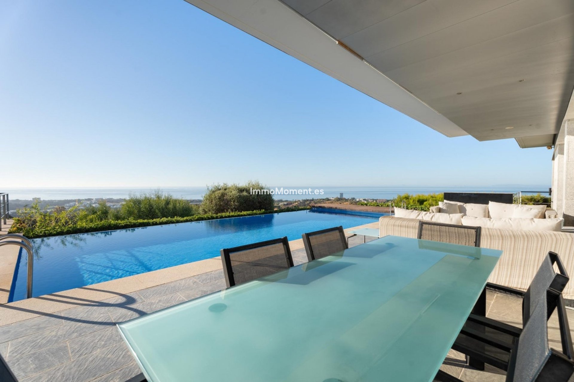 Resale - Detached villa - Marbella - Altos de los Monteros