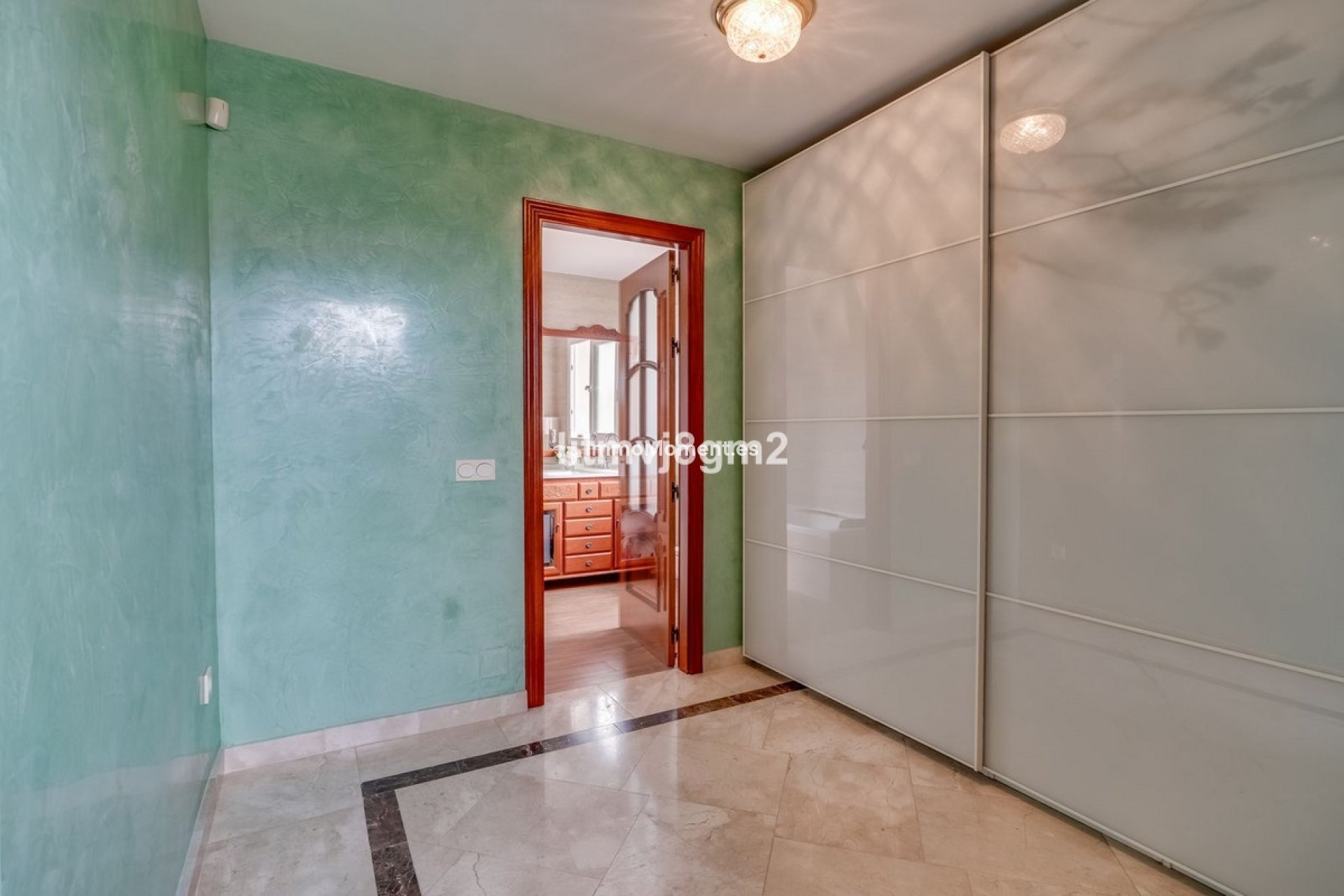 Resale - Detached villa - Marbella - Artola