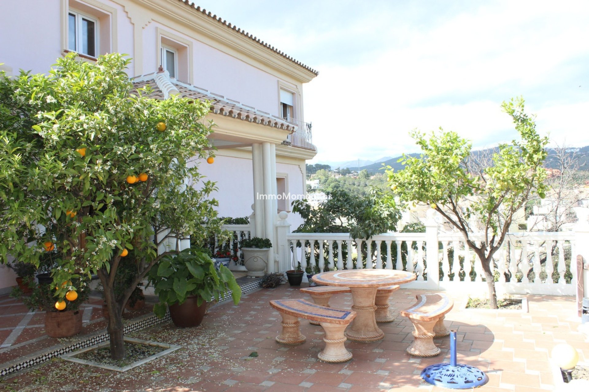 Resale - Detached villa - Marbella - Artola