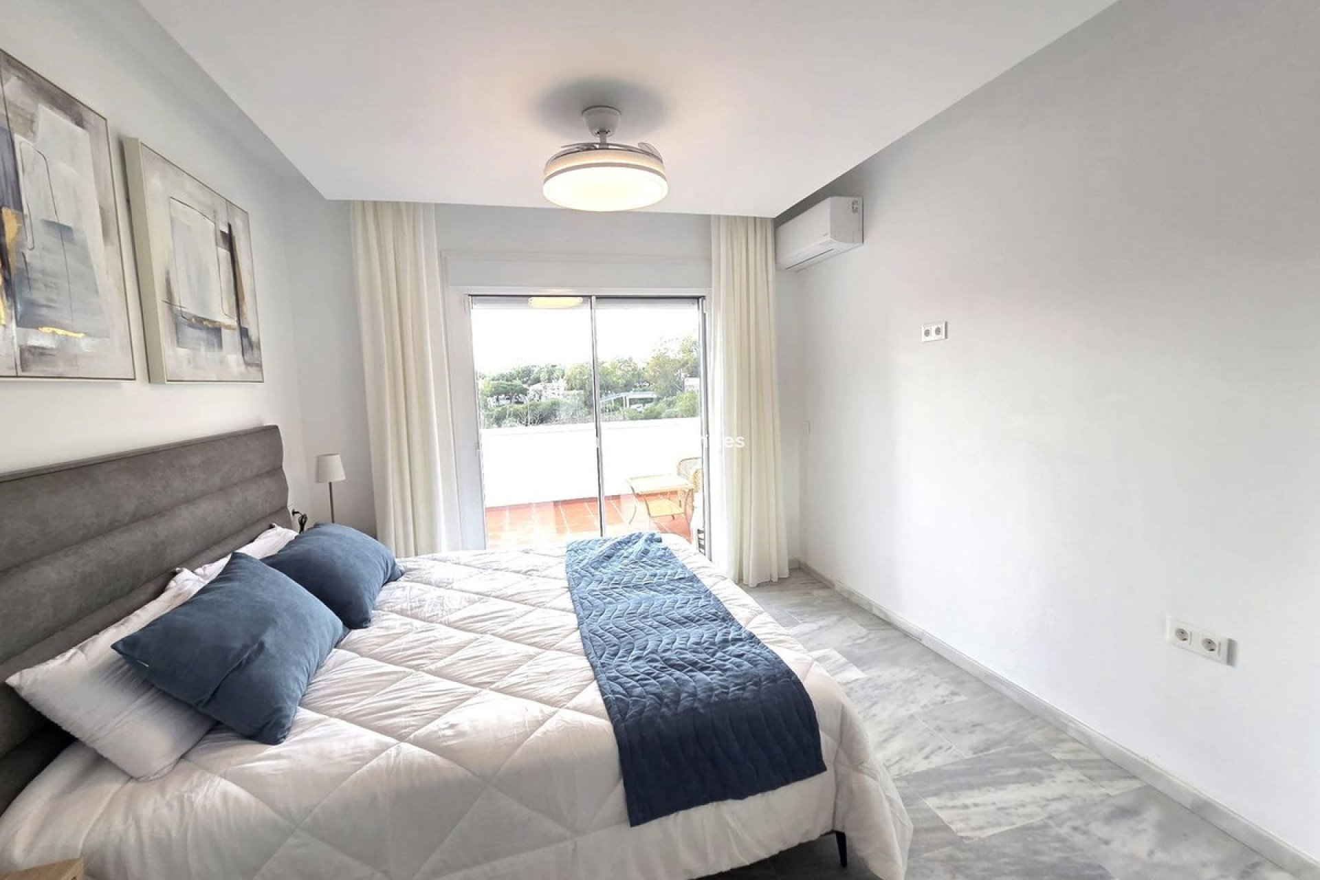 Resale - Detached villa - Marbella - Artola
