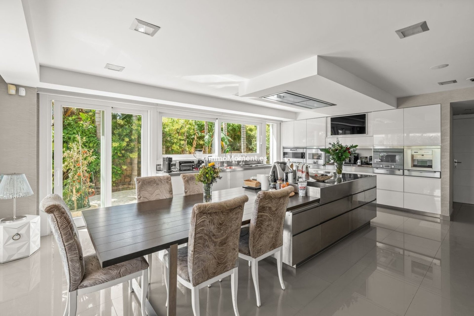 Resale - Detached villa - Marbella - Bahía de Marbella