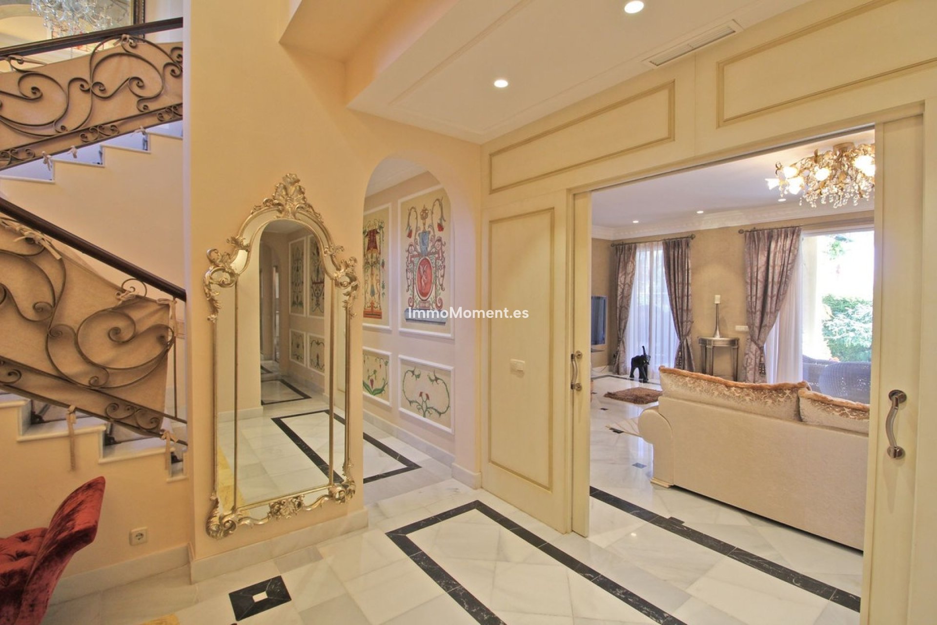 Resale - Detached villa - Marbella - Bahía de Marbella