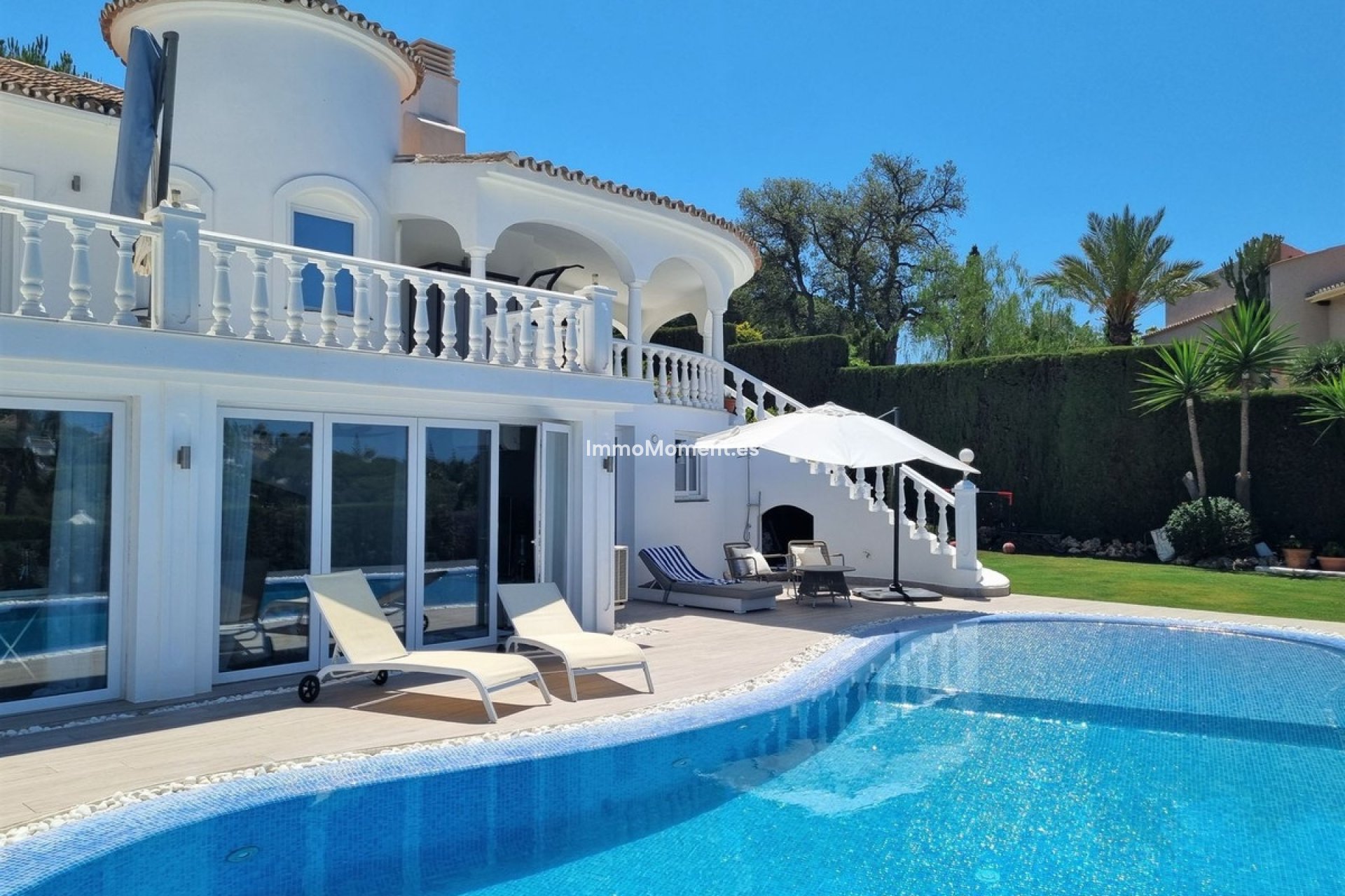 Resale - Detached villa - Marbella - Elviria