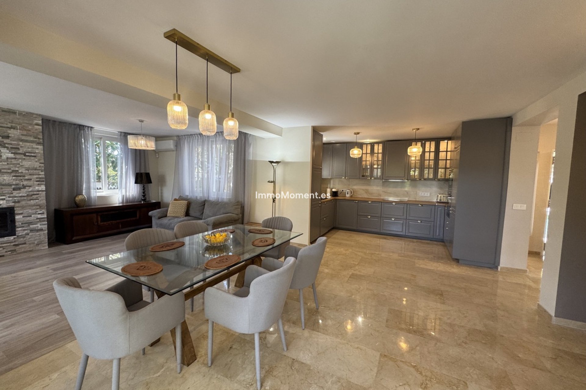 Resale - Detached villa - Marbella - Elviria