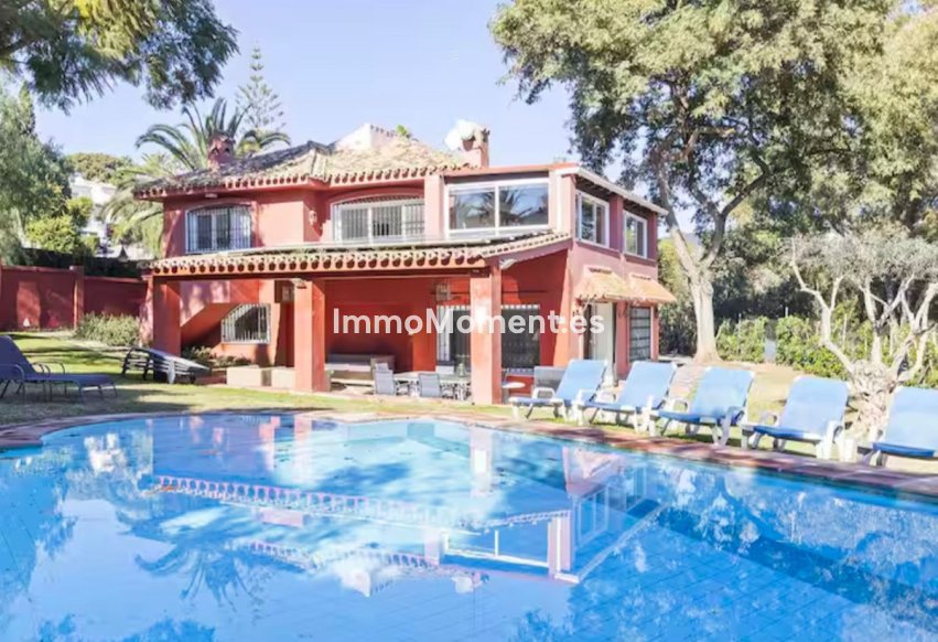 Resale - Detached villa - Marbella - Elviria