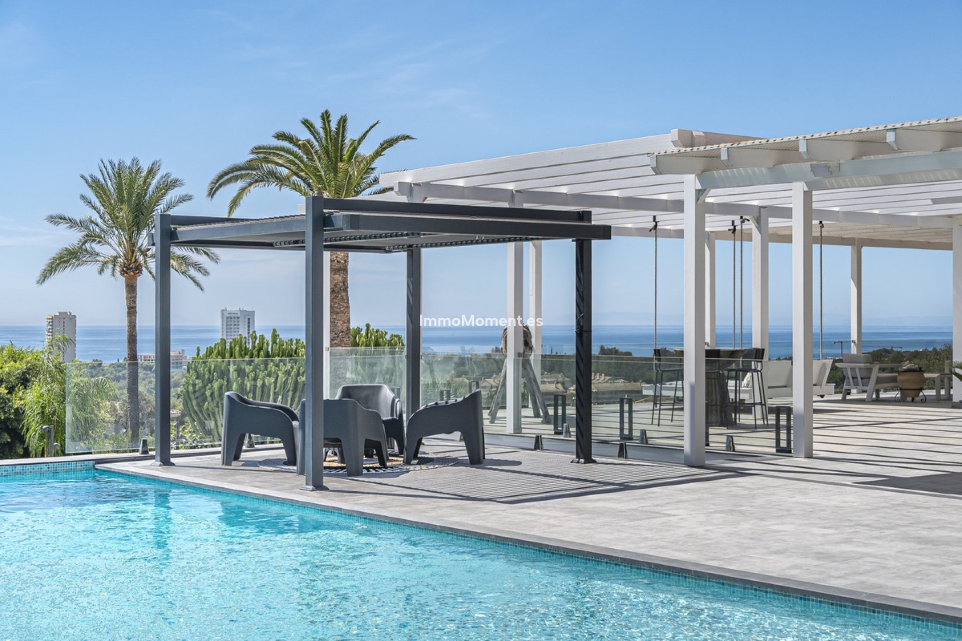 Resale - Detached villa - Marbella - Elviria