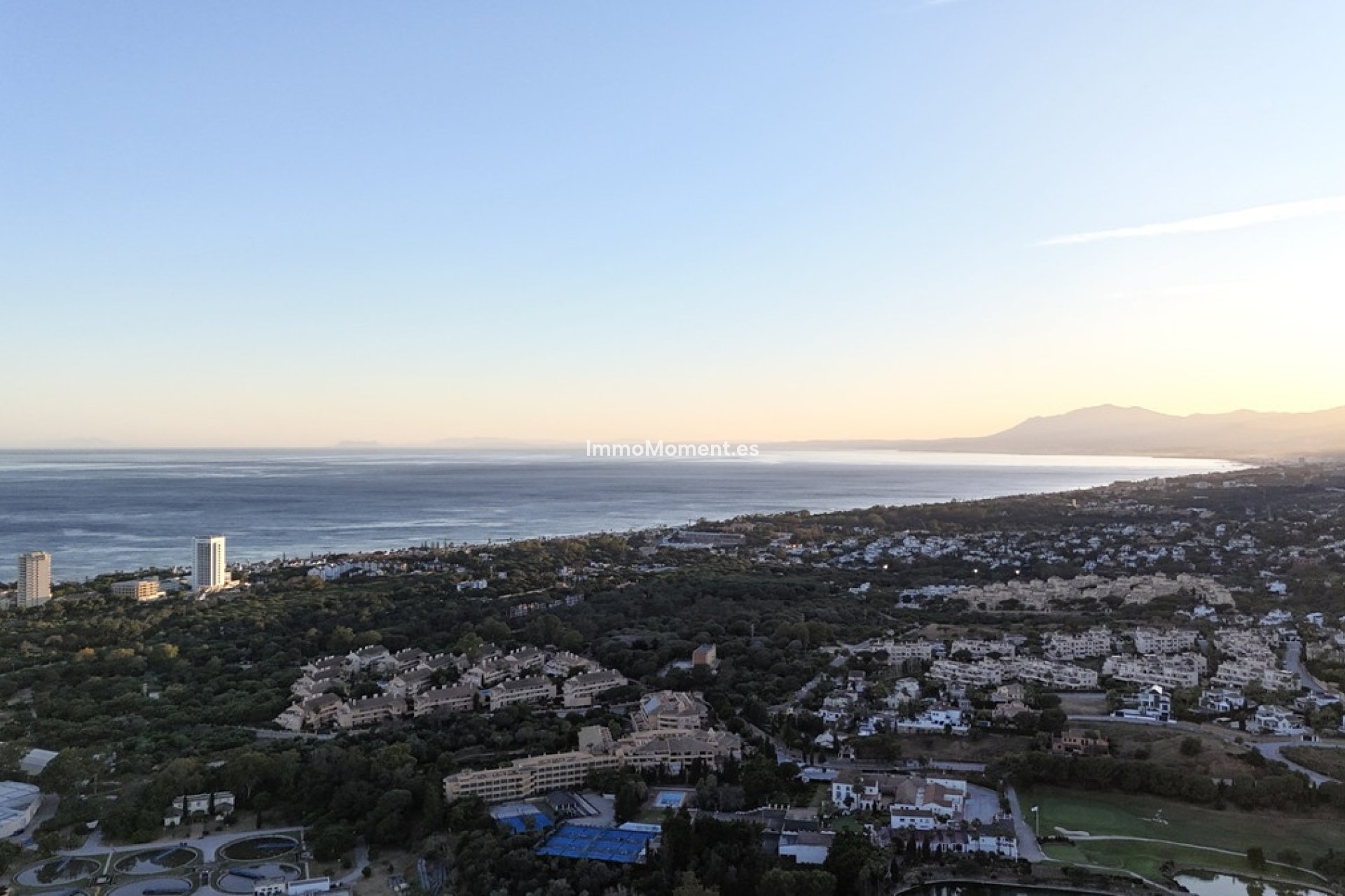 Resale - Detached villa - Marbella - Elviria