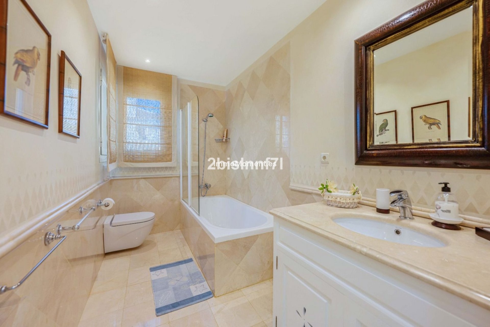 Resale - Detached villa - Marbella - Elviria