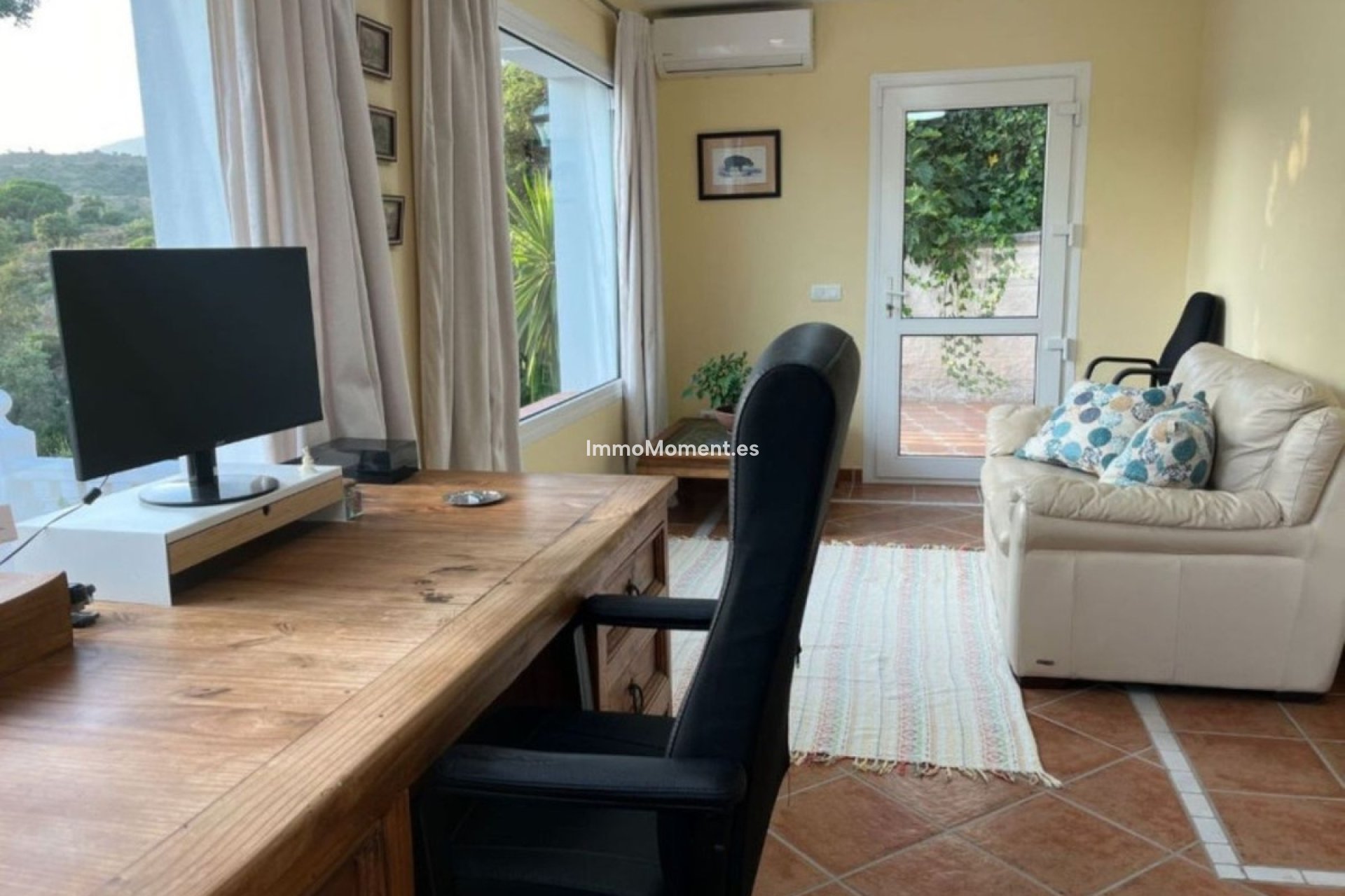 Resale - Detached villa - Marbella - Elviria