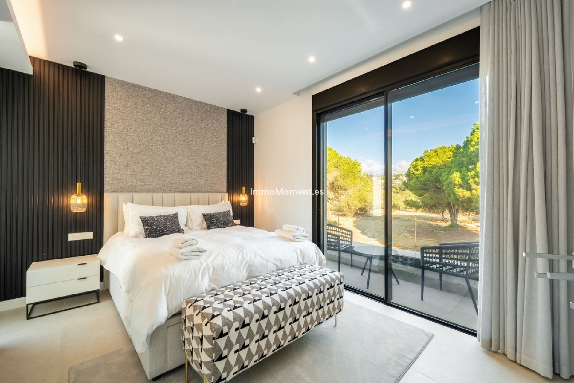 Resale - Detached villa - Marbella - Elviria