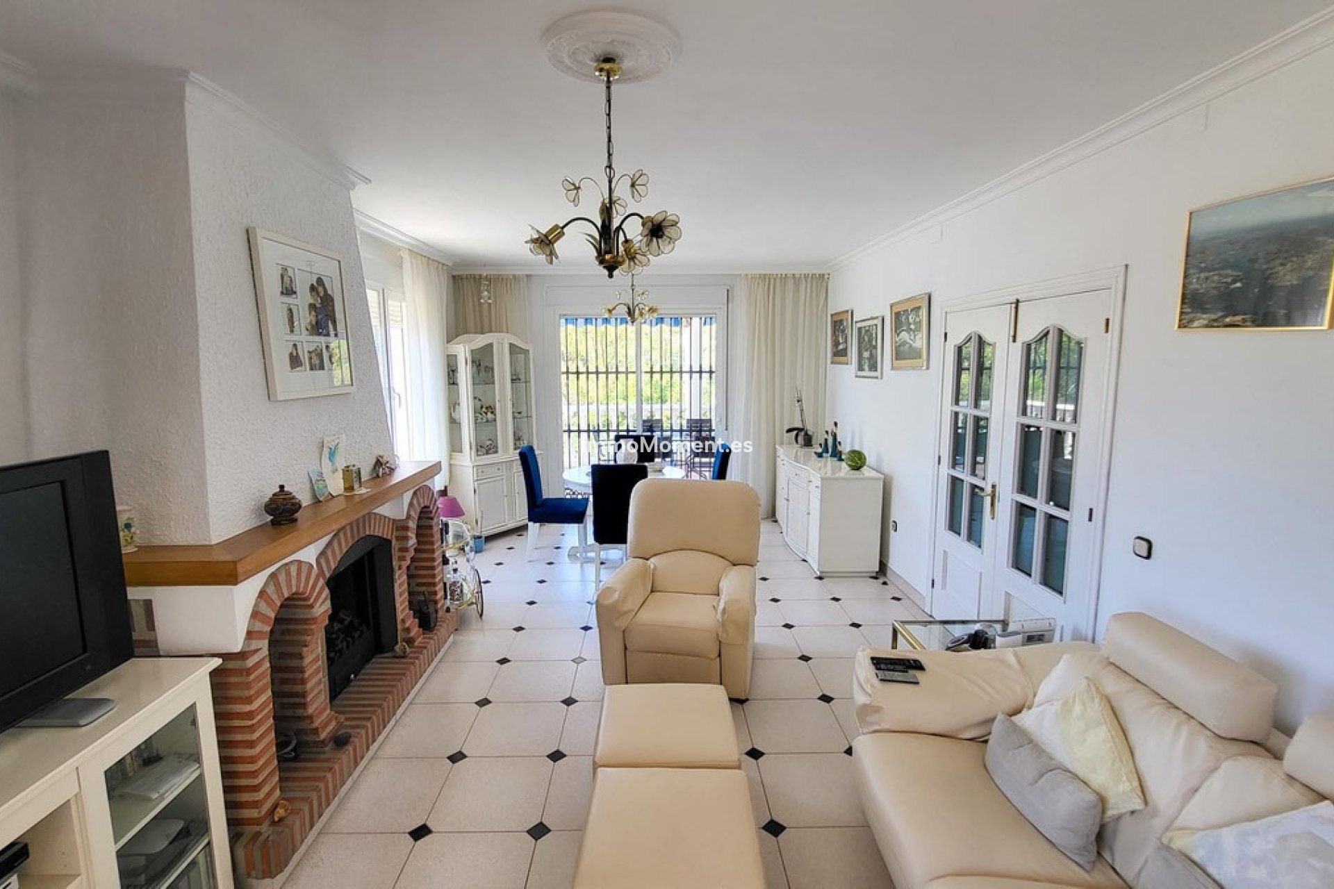 Resale - Detached villa - Marbella - Elviria