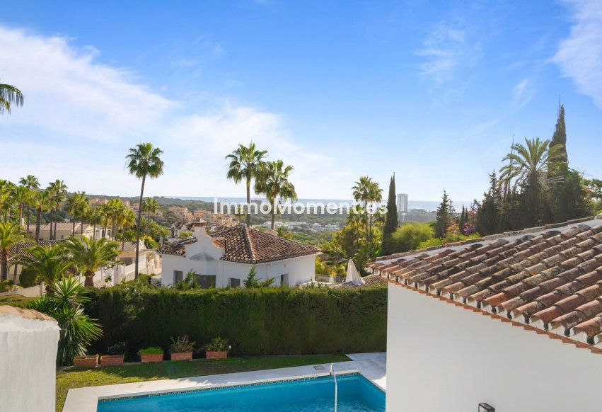 Resale - Detached villa - Marbella - Elviria
