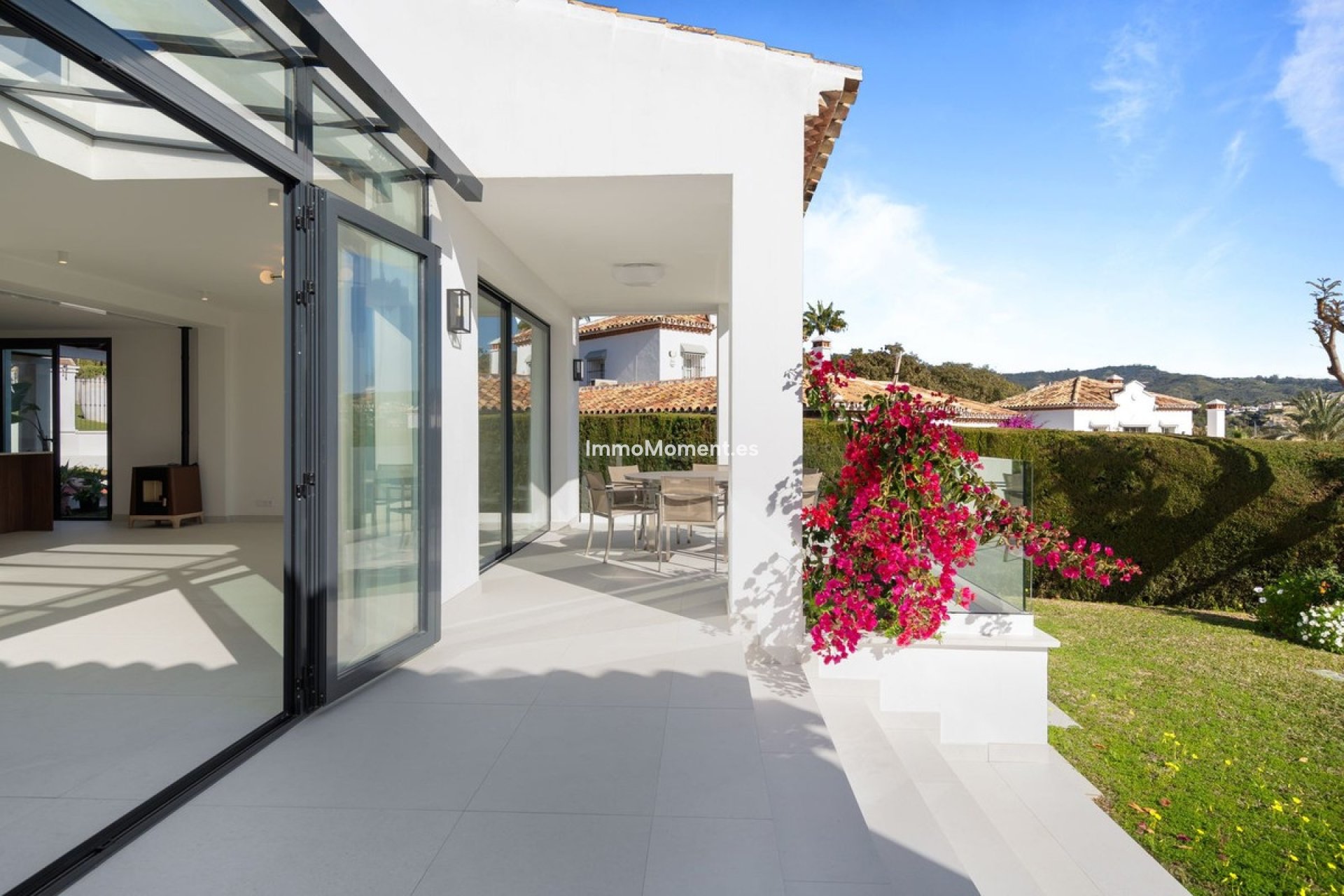 Resale - Detached villa - Marbella - Elviria
