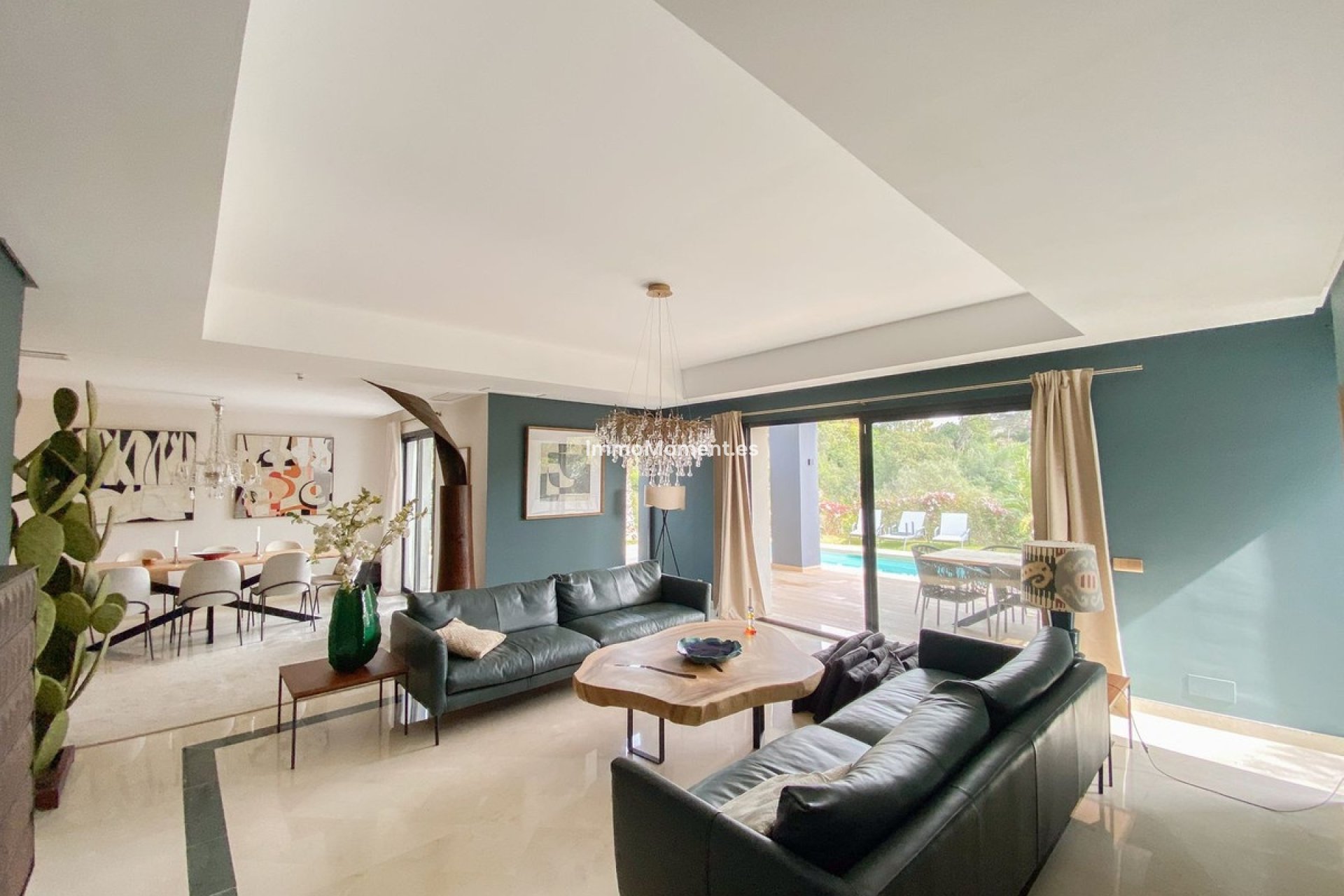 Resale - Detached villa - Marbella - Elviria