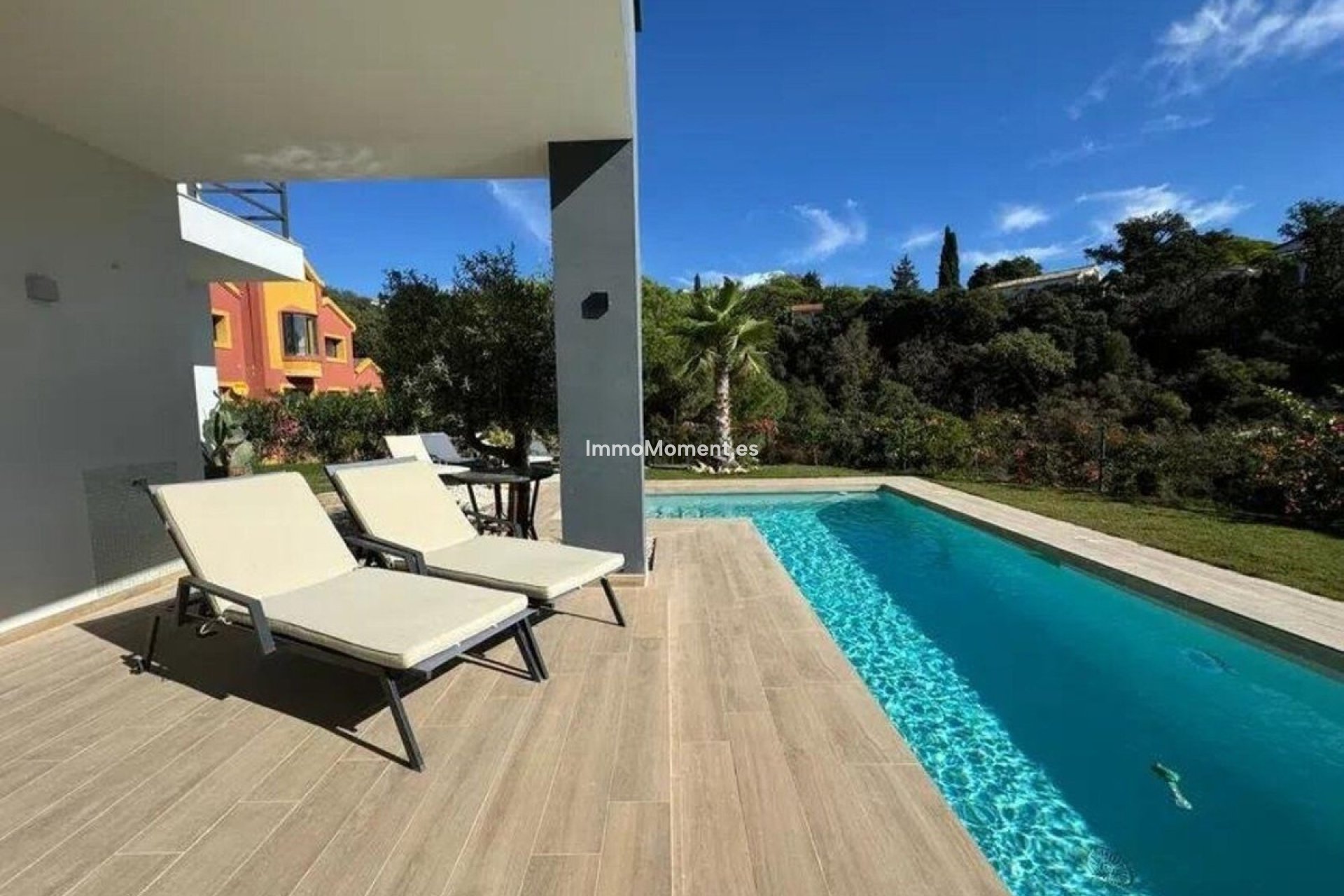 Resale - Detached villa - Marbella - Elviria