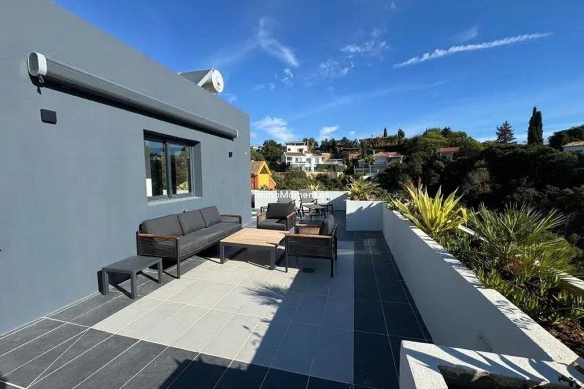 Resale - Detached villa - Marbella - Elviria