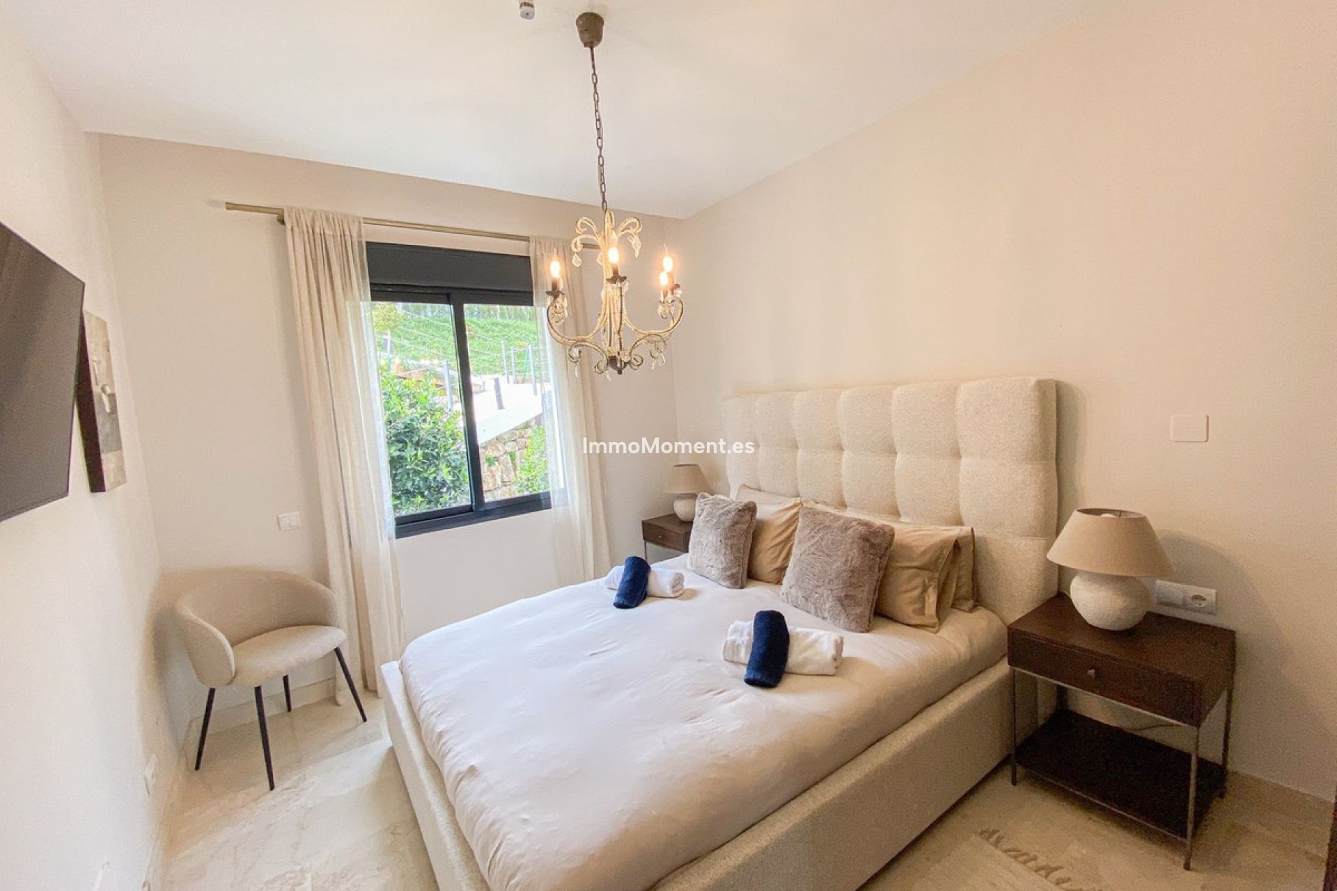 Resale - Detached villa - Marbella - Elviria