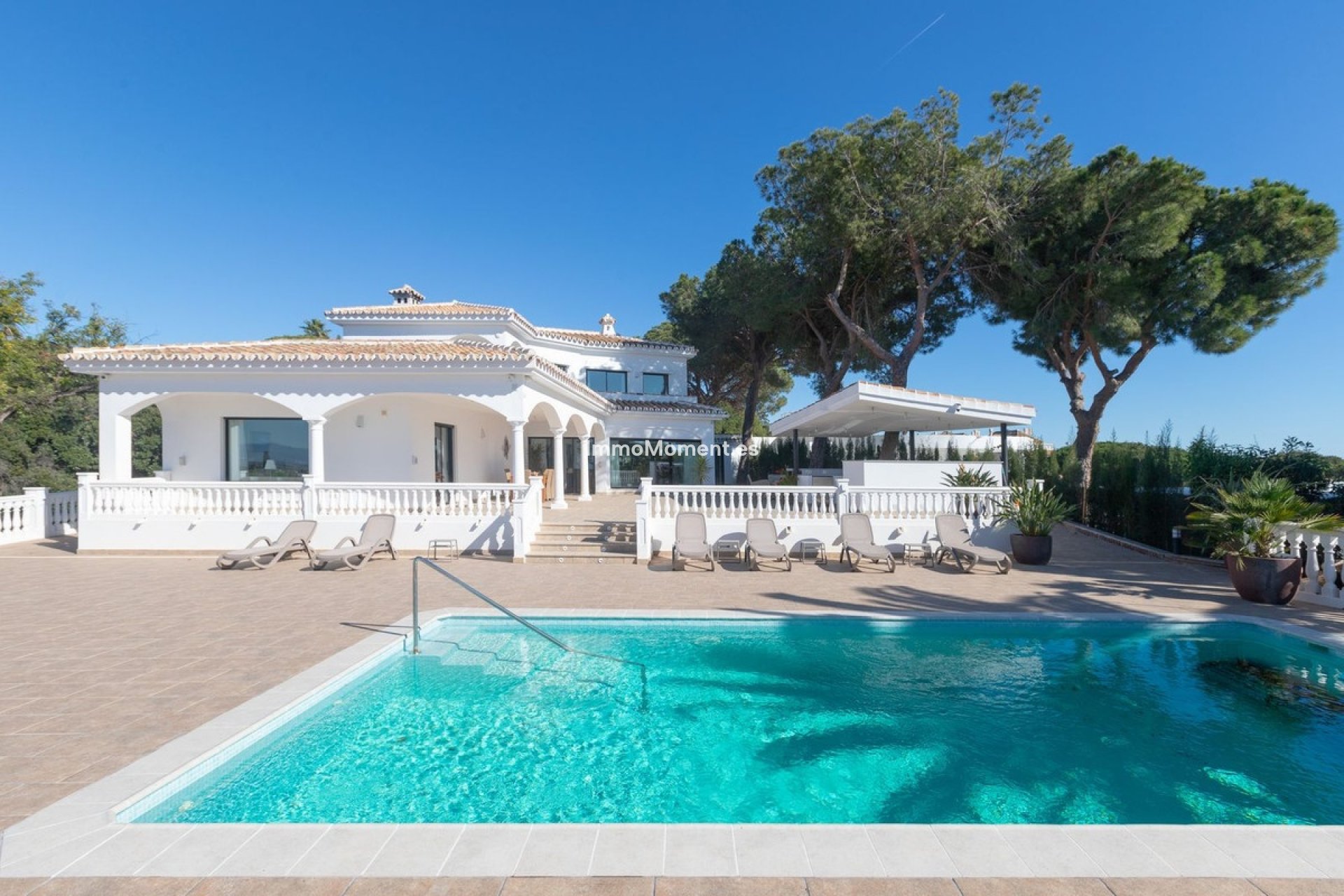 Resale - Detached villa - Marbella - Elviria