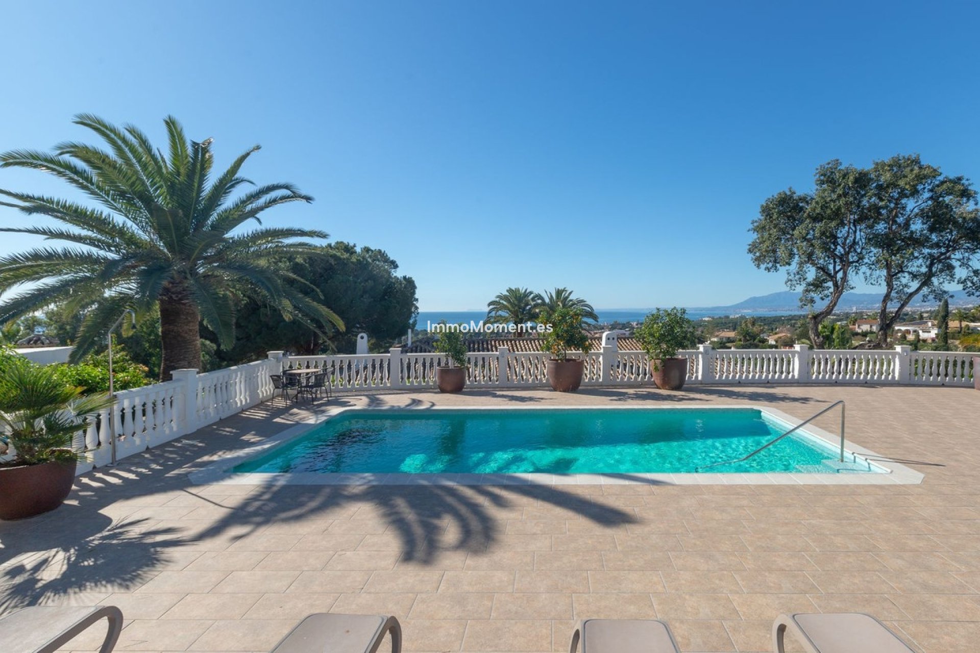 Resale - Detached villa - Marbella - Elviria