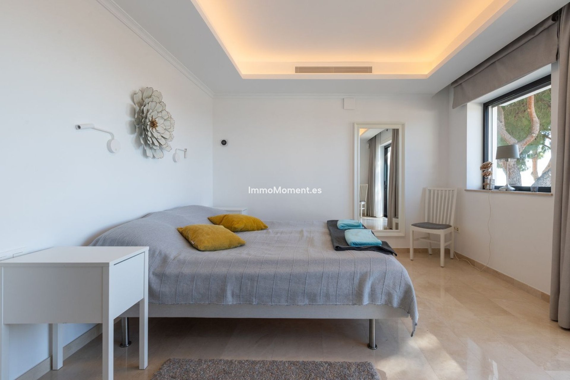 Resale - Detached villa - Marbella - Elviria