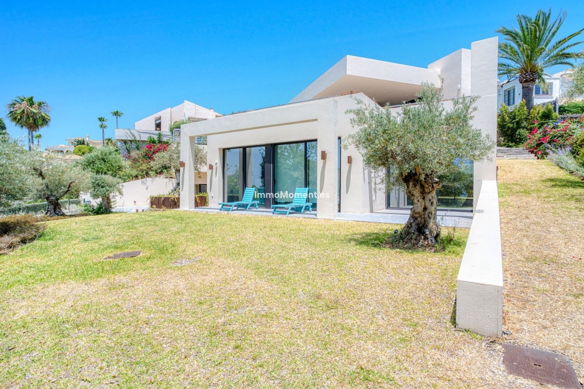 Resale - Detached villa - Marbella - Elviria