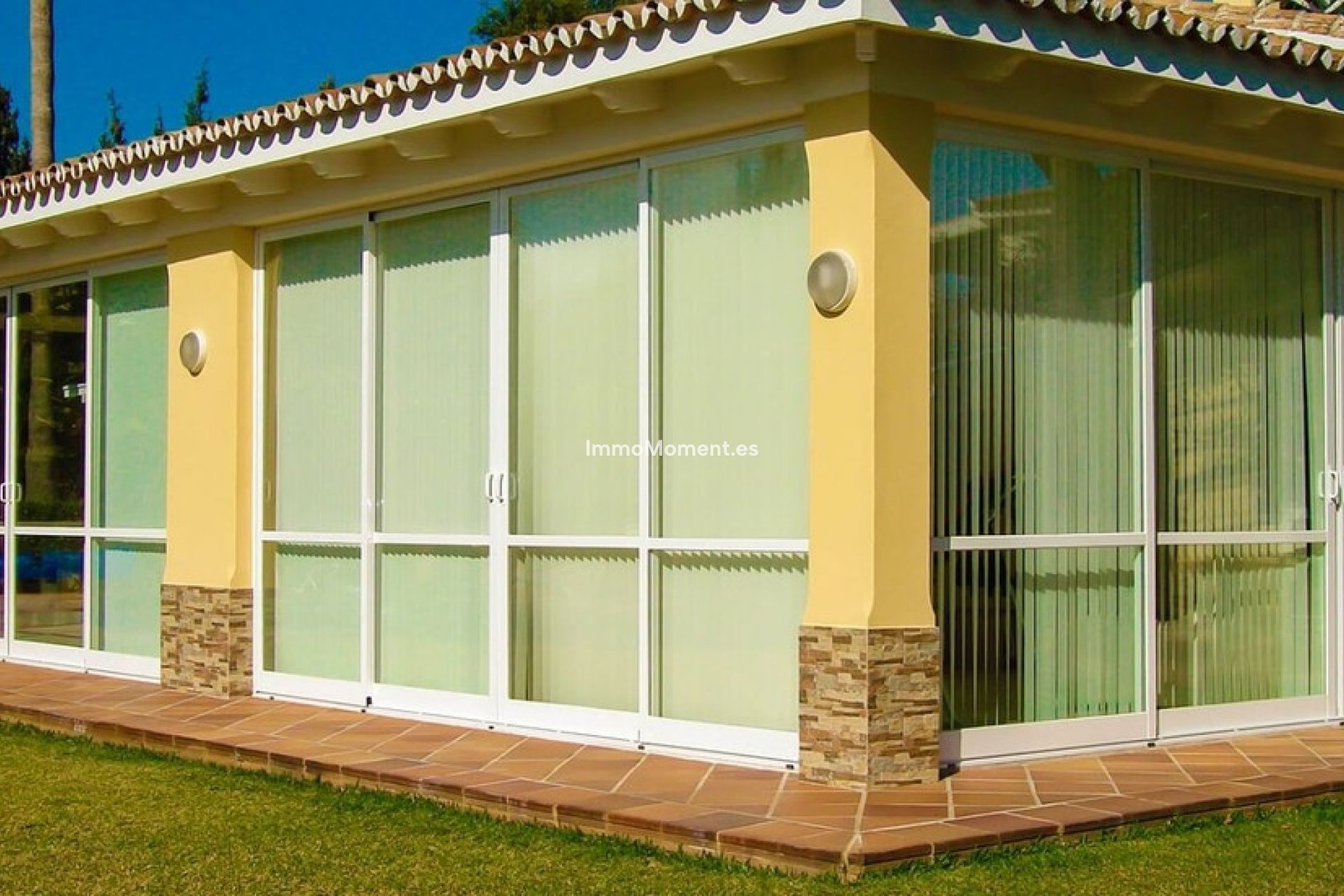 Resale - Detached villa - Marbella - Elviria