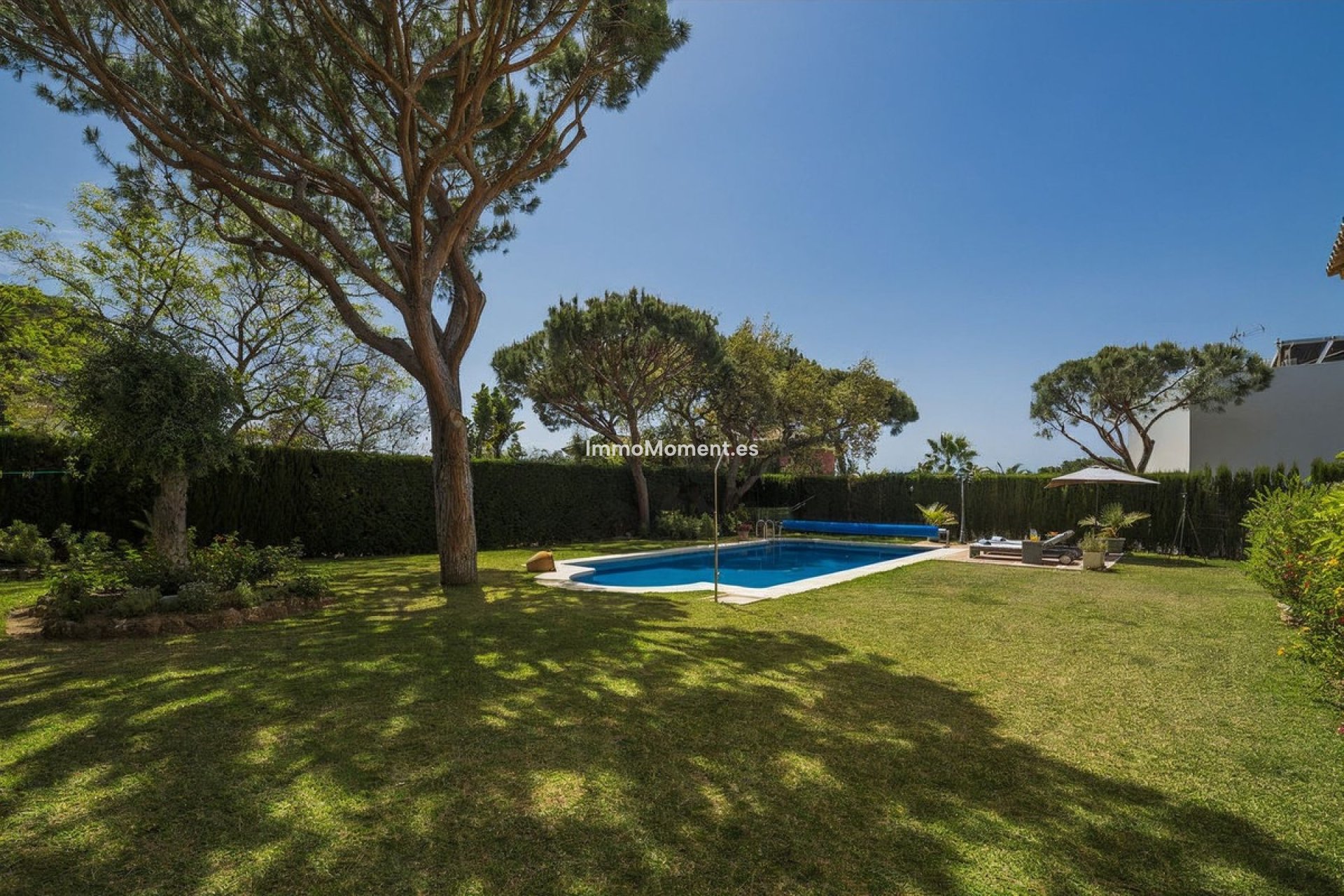 Resale - Detached villa - Marbella - Elviria