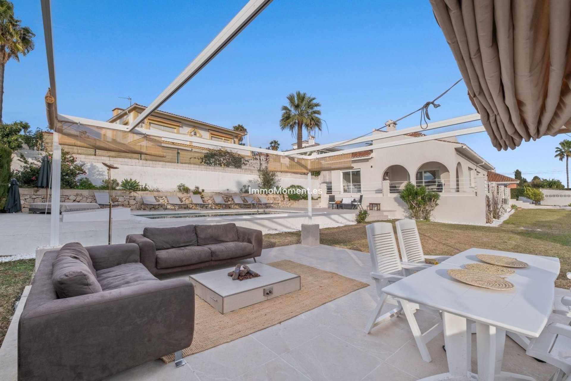 Resale - Detached villa - Marbella - Elviria