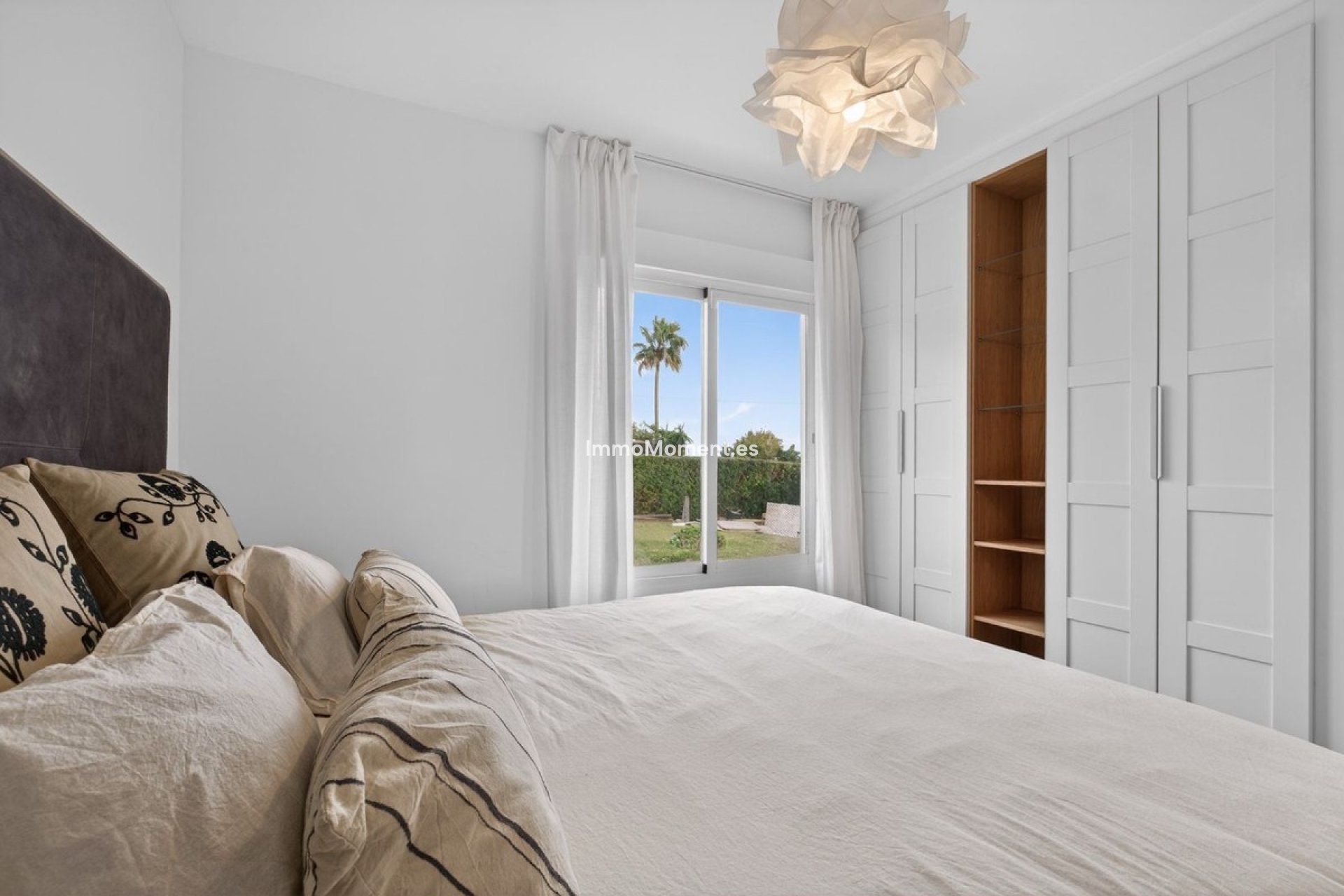 Resale - Detached villa - Marbella - Elviria