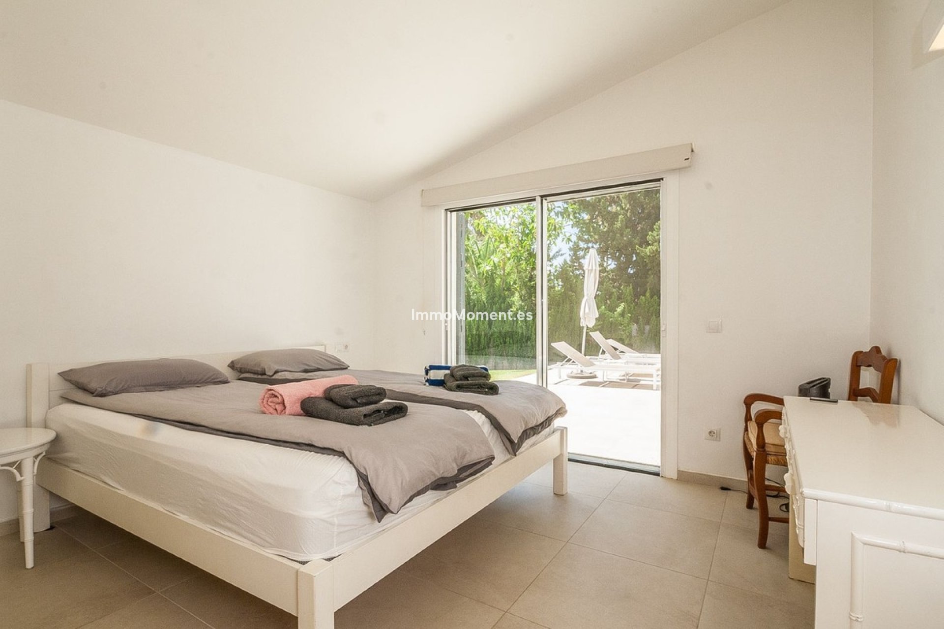 Resale - Detached villa - Marbella - Elviria