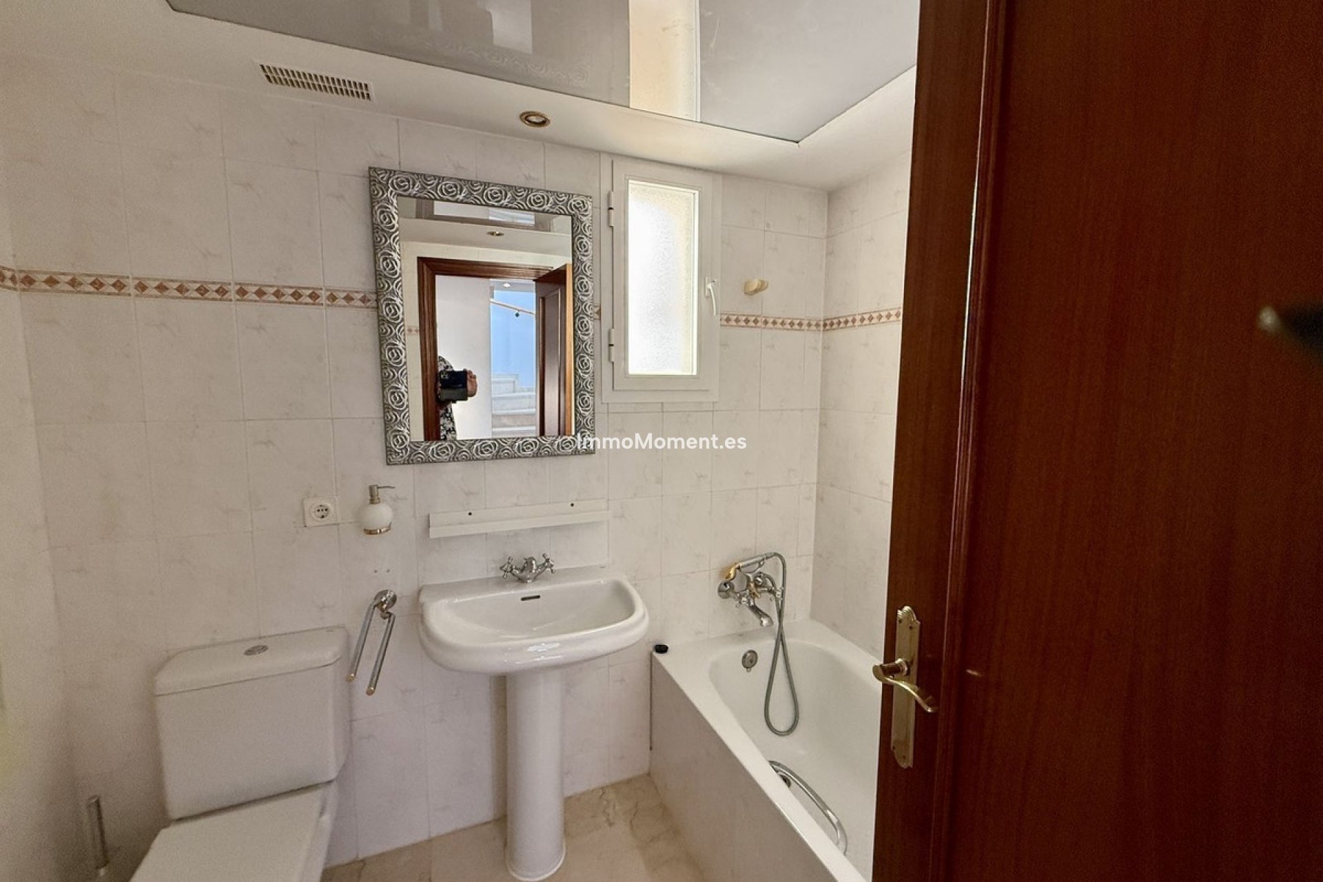 Resale - Detached villa - Marbella - Elviria