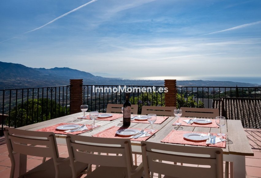 Resale - Detached villa - Marbella - Elviria
