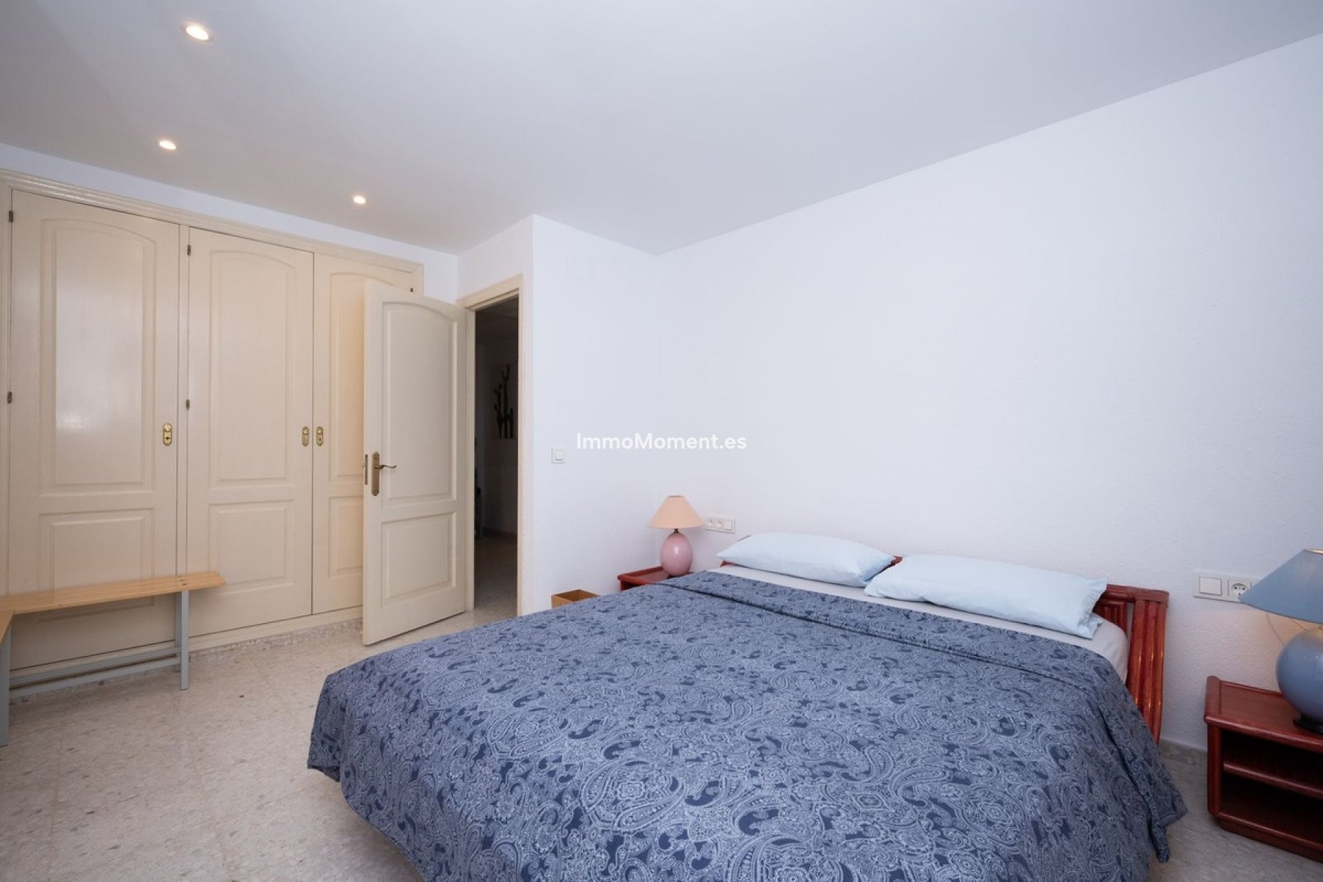 Resale - Detached villa - Marbella - Elviria