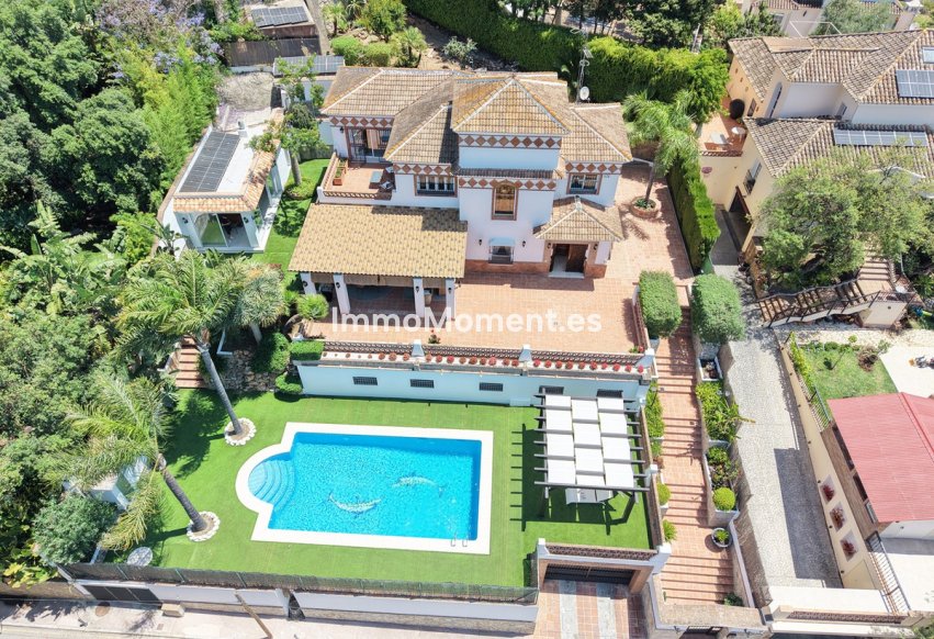 Resale - Detached villa - Marbella - Elviria