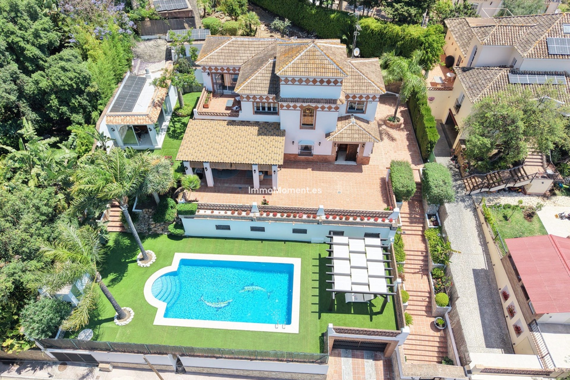 Resale - Detached villa - Marbella - Elviria