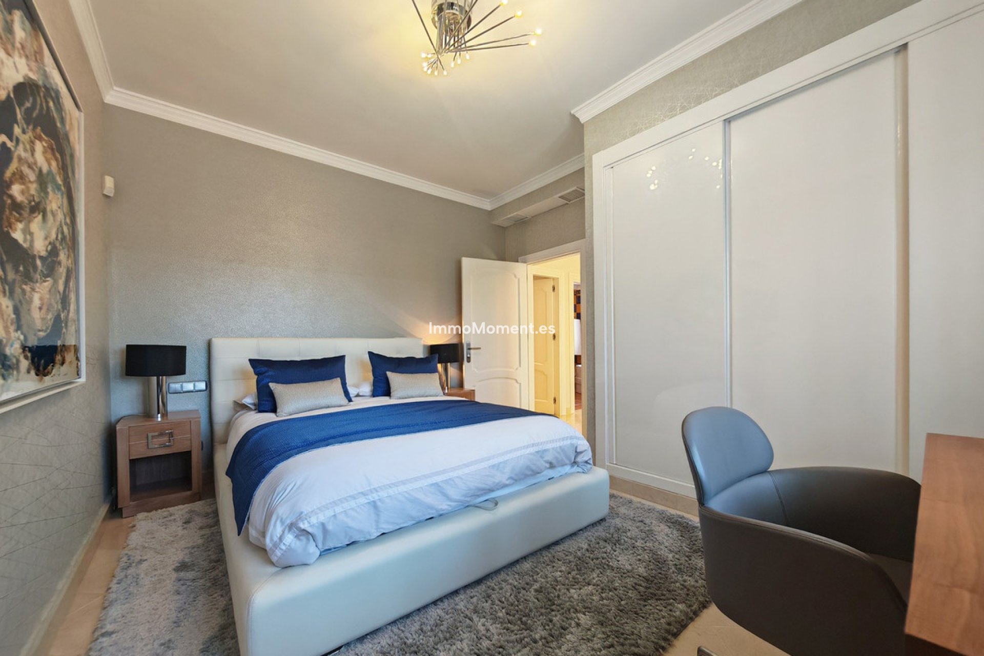 Resale - Detached villa - Marbella - Elviria