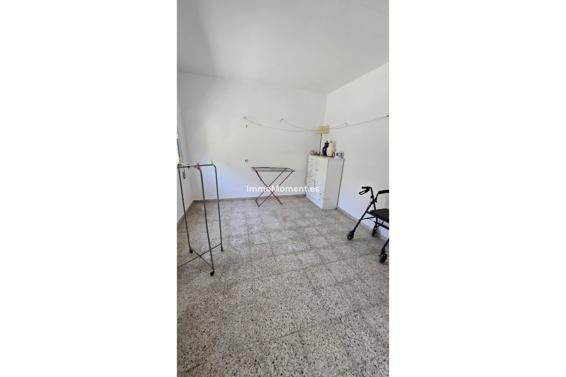 Resale - Detached villa - Marbella - Elviria