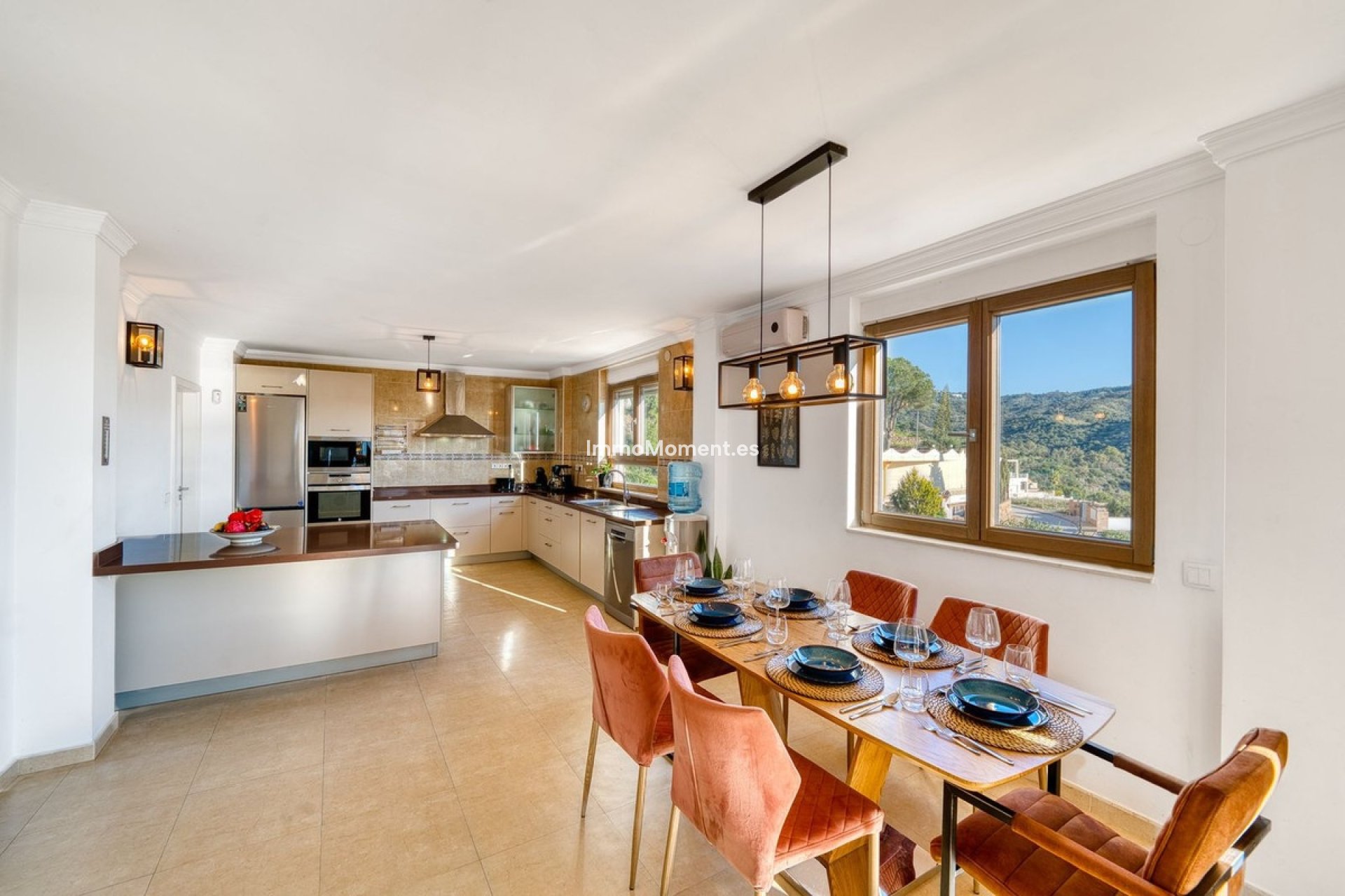 Resale - Detached villa - Marbella - Elviria
