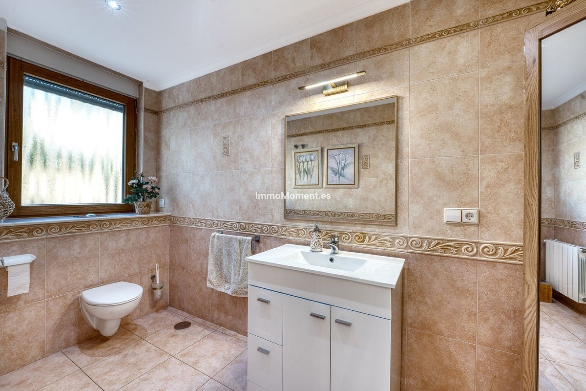 Resale - Detached villa - Marbella - Elviria