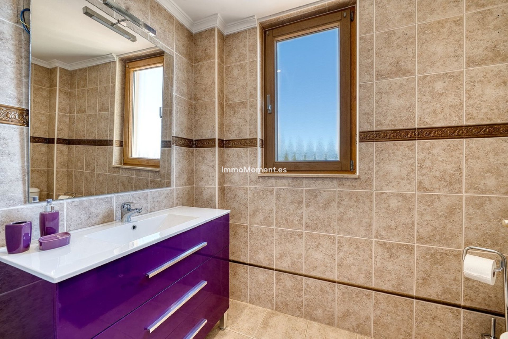 Resale - Detached villa - Marbella - Elviria