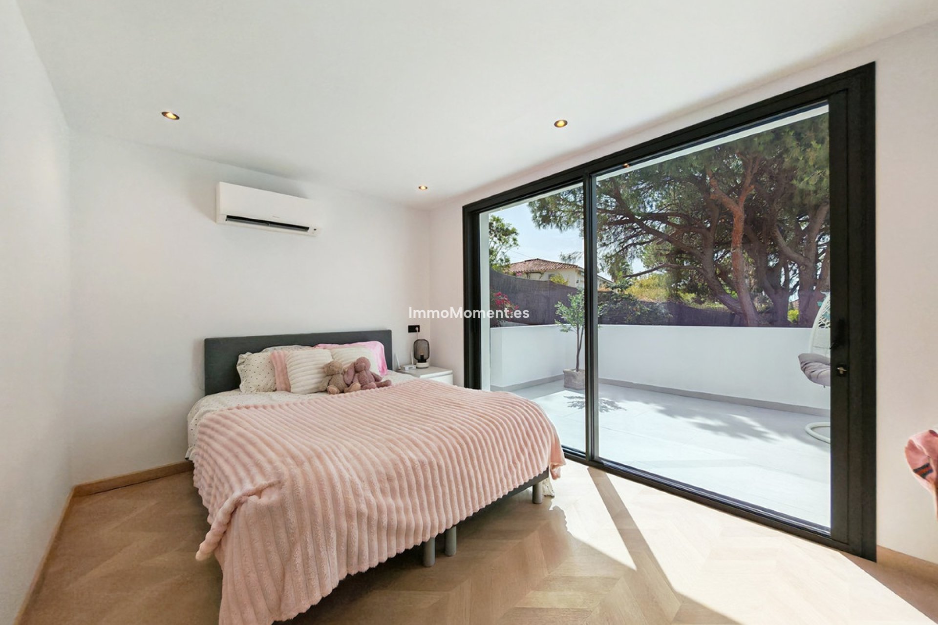 Resale - Detached villa - Marbella - Elviria