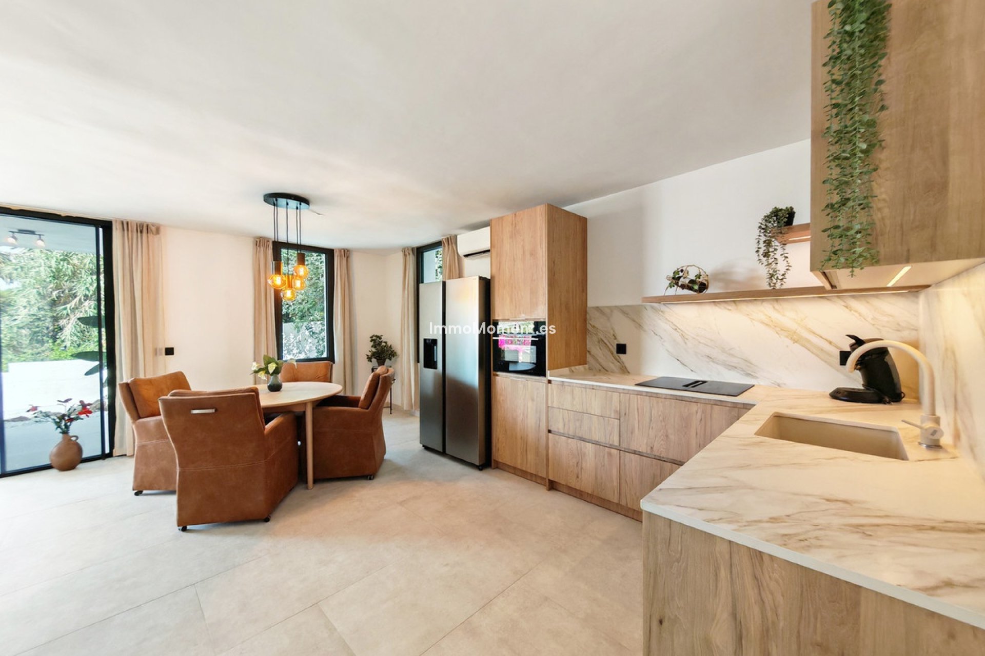 Resale - Detached villa - Marbella - Elviria
