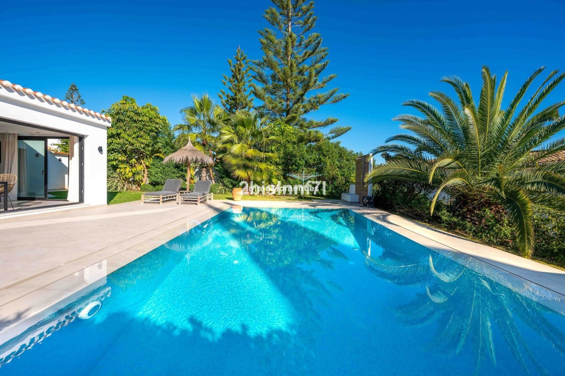Resale - Detached villa - Marbella - Elviria